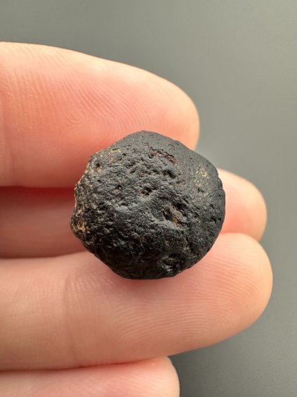 Australite "button" 3g – Kalgoorlie, Western Australia