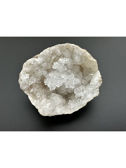 Quartz crystal geode – Morocco
