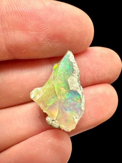 Precious opal 6,5ct – Welo, Ethiopia