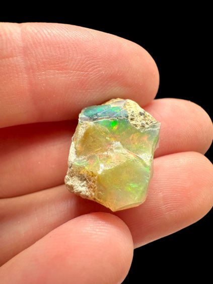 Precious opal 9,5ct – Welo, Ethiopia