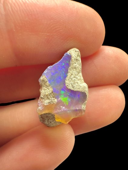 Precious opal 9,5ct – Welo, Ethiopia