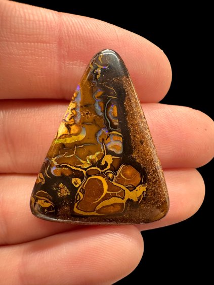 Boulder opal – Cabochon – Koroit, Queensland, Australia