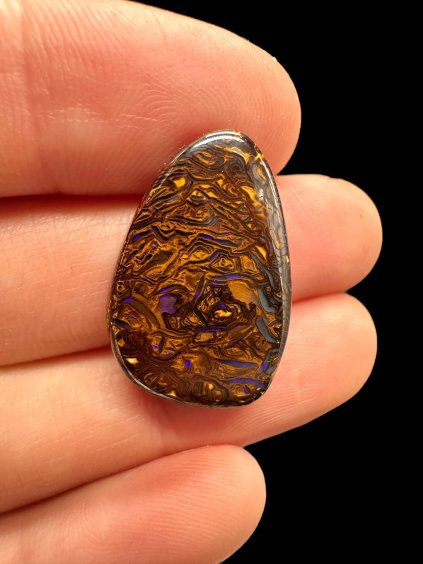 Boulder opal – Cabochon – Koroit, Queensland, Australia