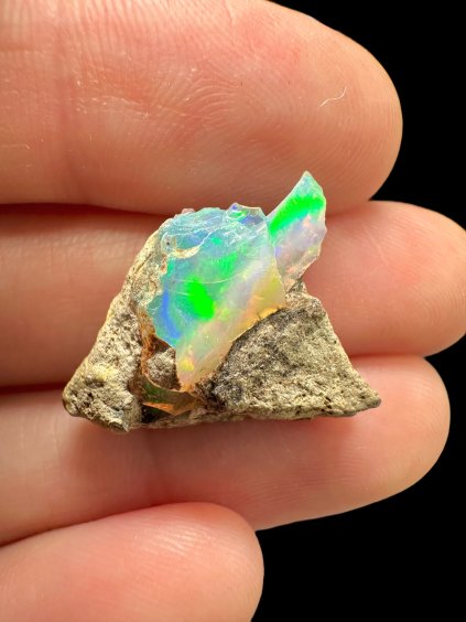 Precious opal 10,5ct – Welo, Ethiopia