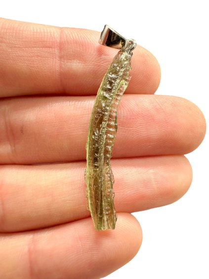 Stříbrný vltavínový přívěsek 1,2g