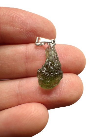 Vltavínový přívěsek