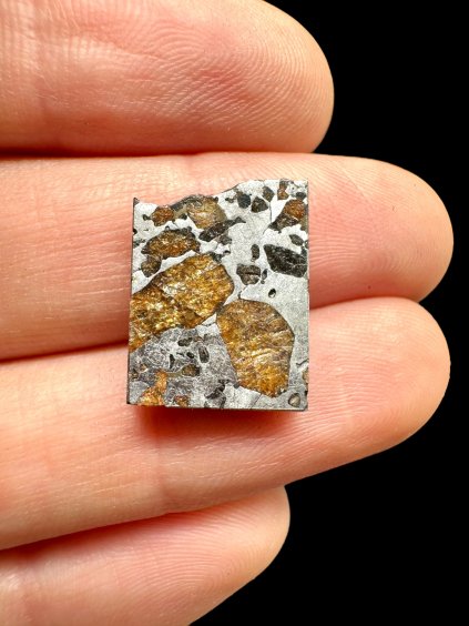 Meteorit Hassi el Biod 002 – 2,2g – Alžírsko