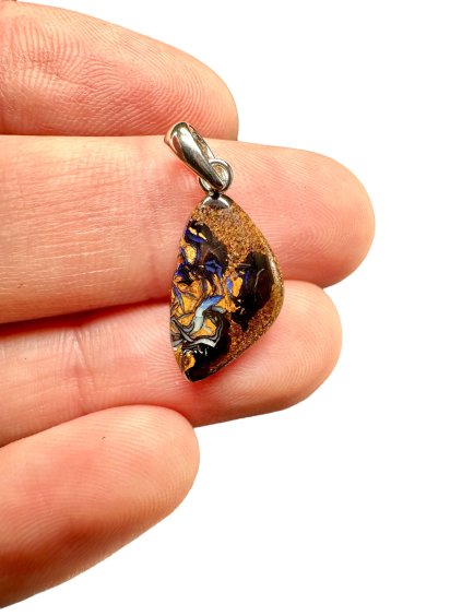 Silberanhänger aus australischem Boulder-Opal