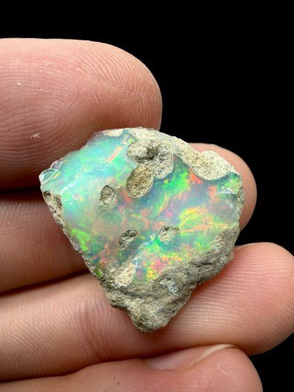 Drahý opál 15,5ct – Welo, Etiopie
