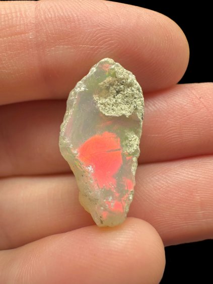 Precious opal – Welo, Ethiopia