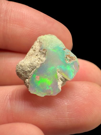 Precious opal 7,5ct – Welo, Ethiopia