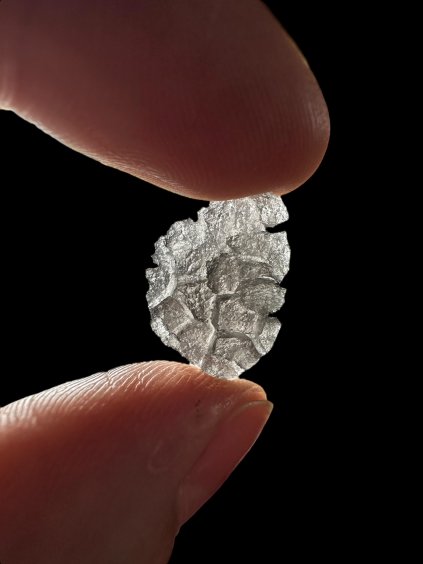 Karpatischer Obsidian 1,1g (Igel) – Slowakei