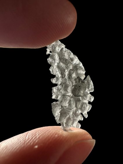 Karpatischer Obsidian 0,9g (Igel) – Slowakei