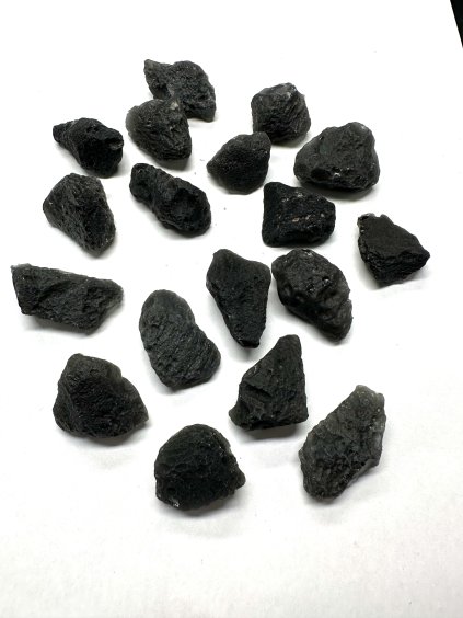 Slovenský obsidián 150g (5-11g)
