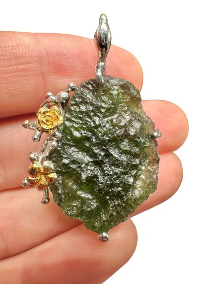 Silver moldavite pendant with gold-plated elements 10,4g