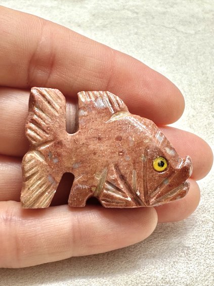 Tierchen aus Speckstein – Fischchen