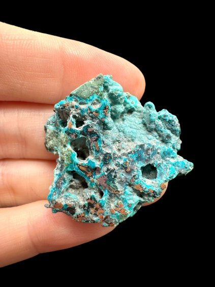 Chryzokol s přírodní mědí 16,8g – soustroví Moluky, Indonésie