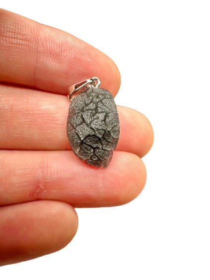 Pendant made from carpathian obsidian 1,7g