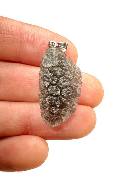 Pendant made from carpathian obsidian 2,9g