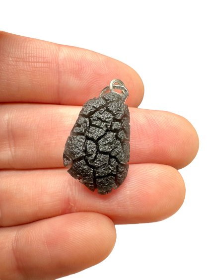 Stříbrný přívěsek ze slovenského obsidiánu 2,7g