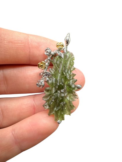 Silver moldavite pendant with gold-plated elements 8,5g