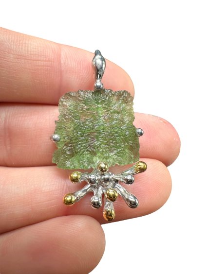 Silver moldavite pendant with gold-plated elements 6g