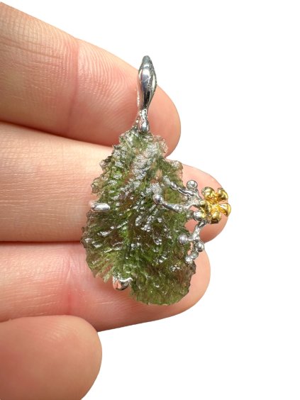 Silver moldavite pendant with gold-plated elements 4,8g
