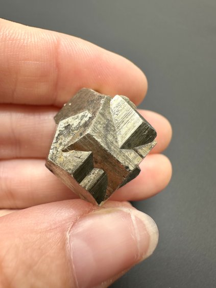 "Pyrite Iron Cross" – Pseudomorphosis of goethite after pyrite – Colombia