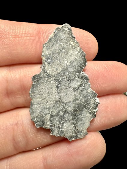 Lunar meteorite Gadamids 004 – 3,5g – Libya