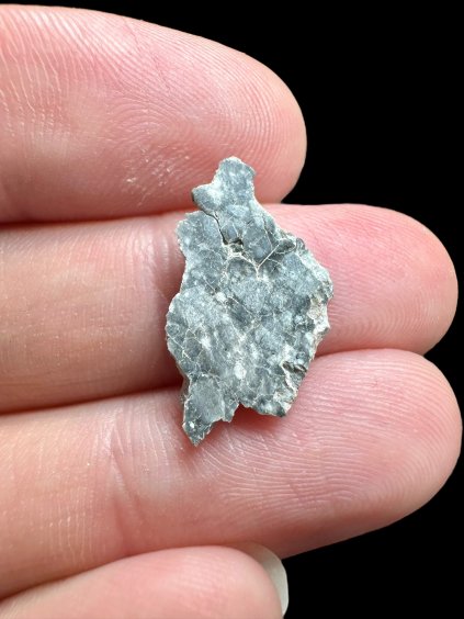Mondmeteorit Gadamis 004 – 0,7g – Libyen