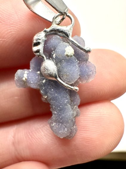 Traubenchalcedon Anhänger