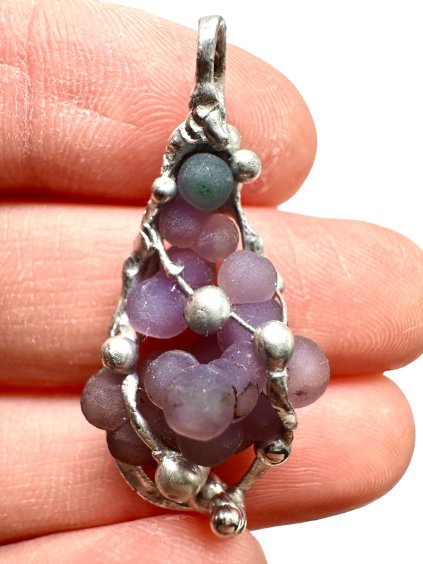 Grape chalcedony pendant