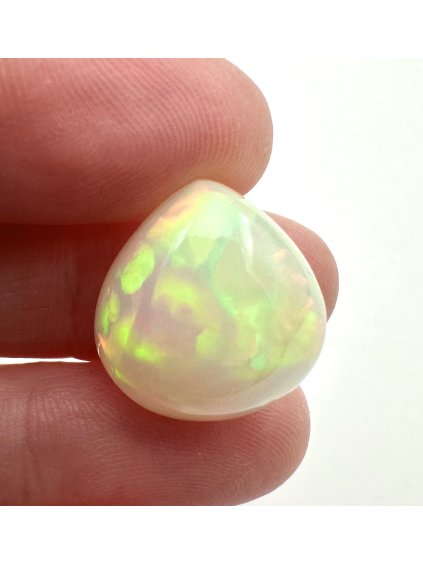 Drahý opál – Kabošon 14ct – Welo, Etiopie