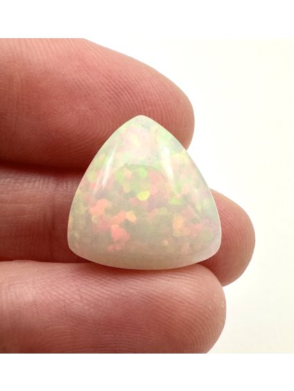 Drahý opál – Kabošon 8ct – Welo, Etiopie