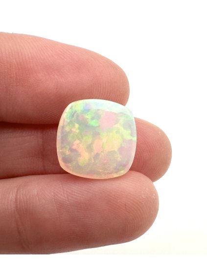 Precious opal – Cabochon – Welo, Ethiopia