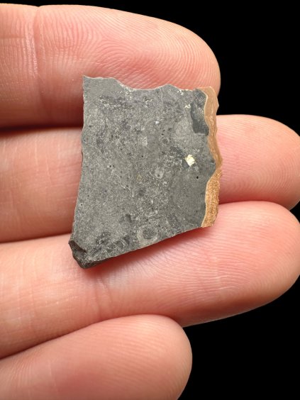 Lunar meteorite El Atchane 024 – 1,8g – Algeria