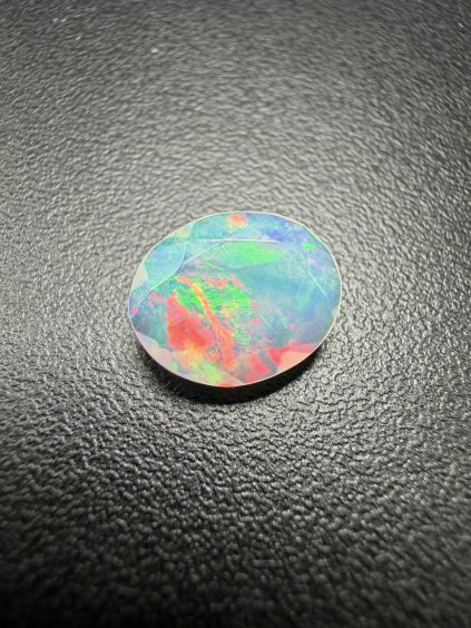 Geschliffener Edelopal 1,2ct – Welo, Äthiopien