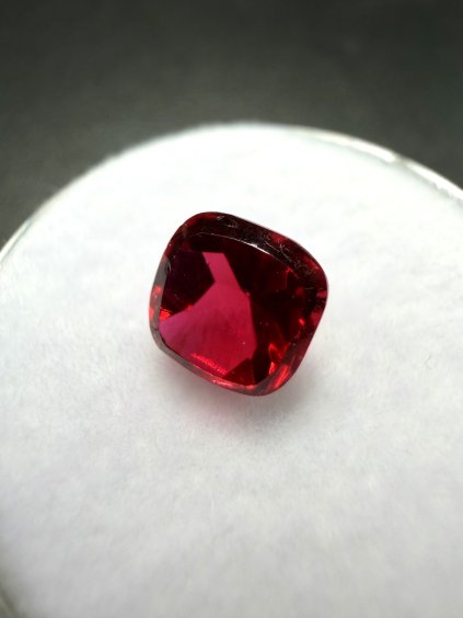 Faceted garnet 1,4ct – Almandine – India