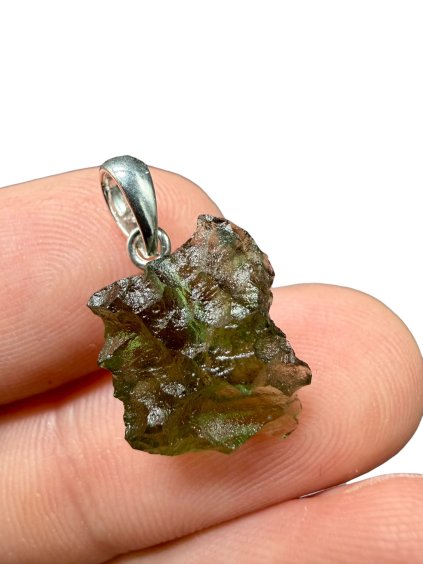 Stříbrný vltavínový přívěsek 1,41g