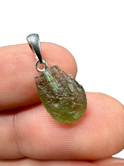 Stříbrný vltavínový přívěsek 0,8g