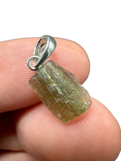 Silver moldavite pendant 0,6g