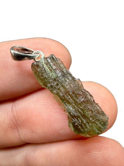 Stříbrný vltavínový přívěsek 1,2g