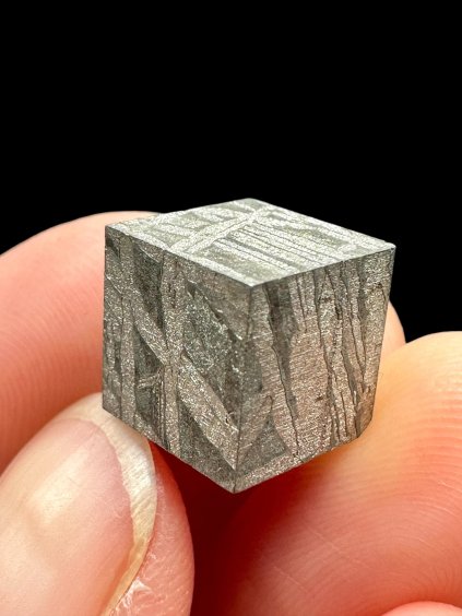 Meteorit Aletai Würfel 9mm – Xinjiang, China