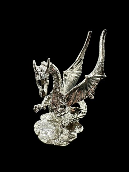 Iron stand – dragon