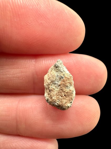 Lunární meteorit Bechar 007 – 0,7g – Alžírsko