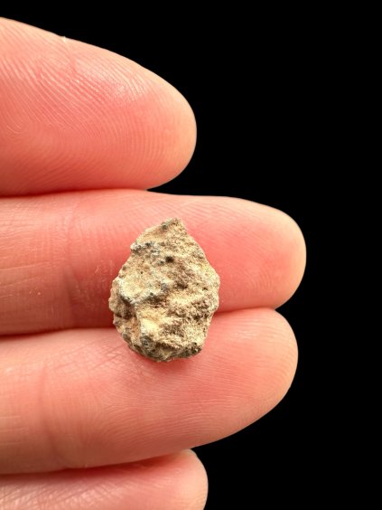 Lunární meteorit Bechar 007 – 0,7g – Alžírsko