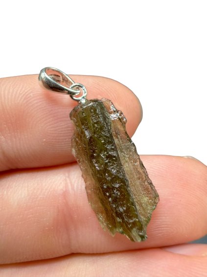 Stříbrný vltavínový přívěsek 1,6g