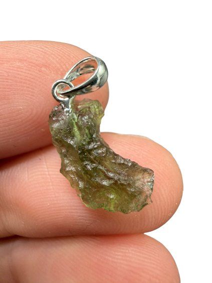 Silver moldavite pendant 0,8g