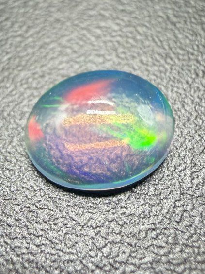 Edelopal Cabochon 1ct – Welo, Äthiopien