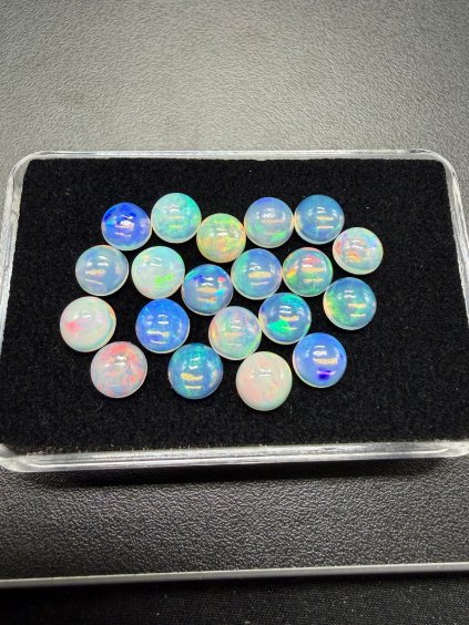20 pcs precious opal cabochons – Welo, Ethiopia